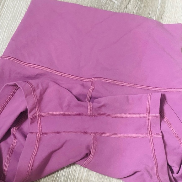 Lululemon Align Short *4"
Vintage Plum size 4 like new - Picture 10 of 11